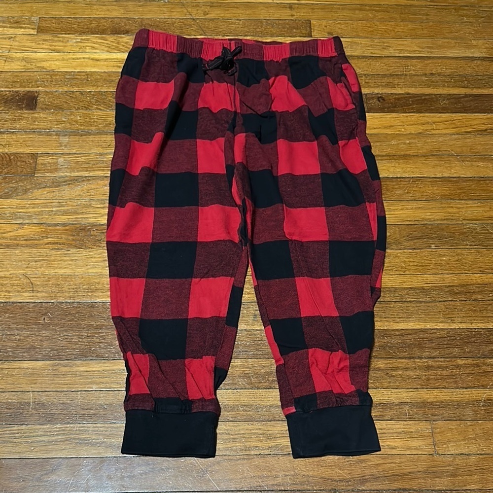 Old Navy “Match the Fam” Red and Black Plaid Flannel Jogger Pants, Large